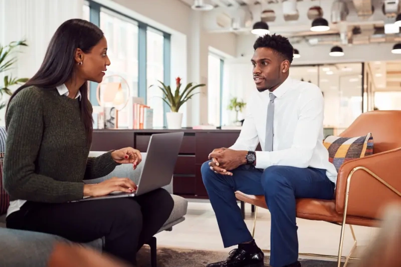 Un entretien professionnel peut être mené par le RH et/ou le manager