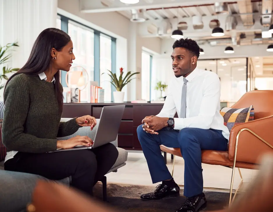 Un entretien professionnel peut être mené par le RH et/ou le manager